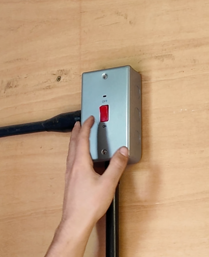 electrickit isolator switch