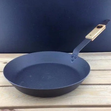 netherton foundry black iron frying plan