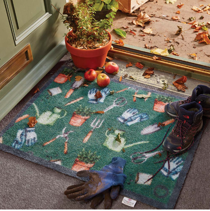garden tools hug rug mat with gloves