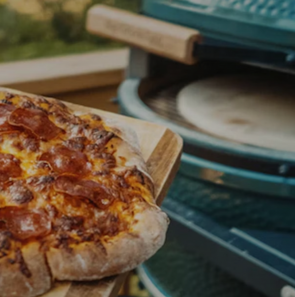 big green egg pizza bbq