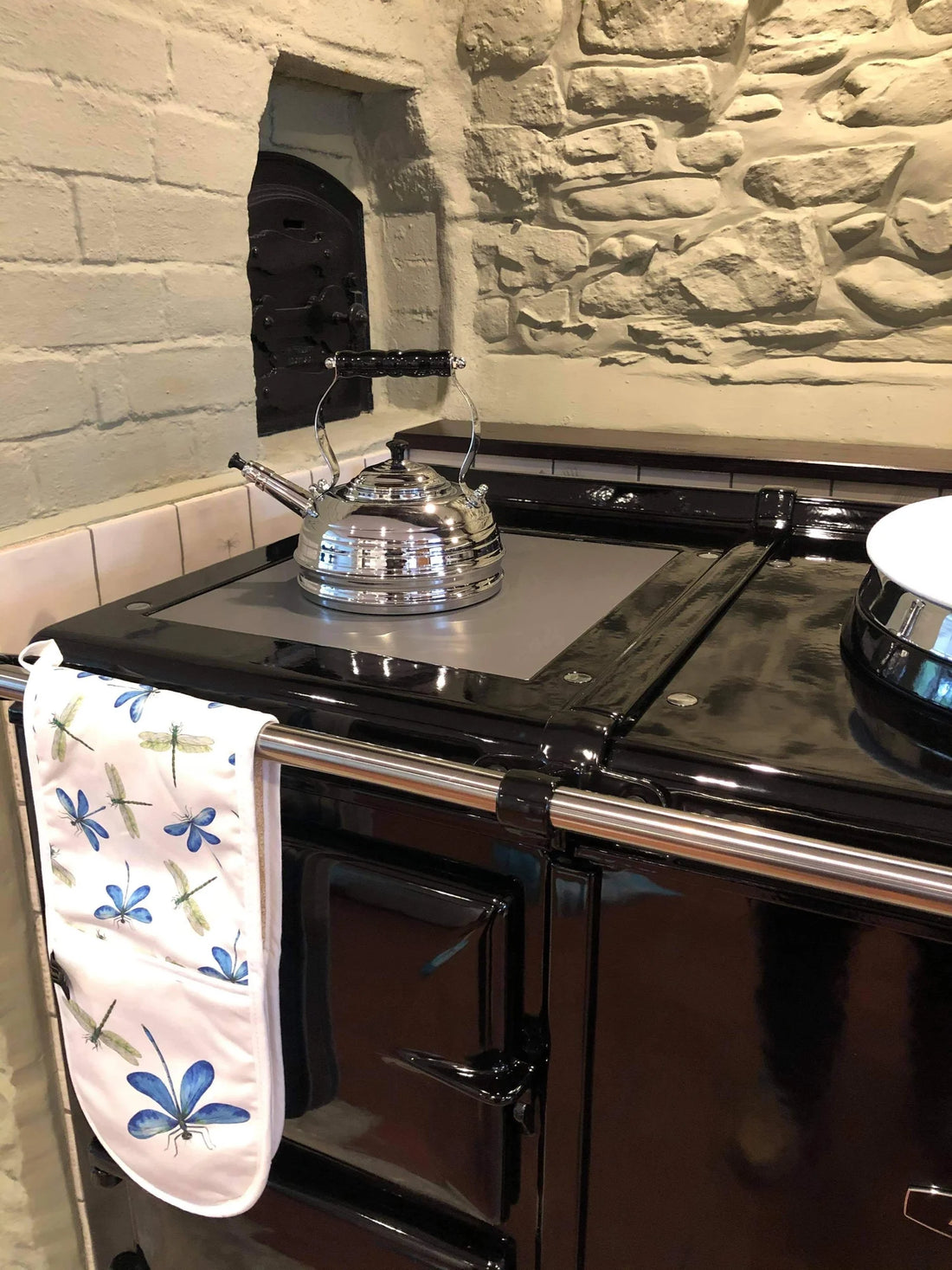 white oven glove dragonfly