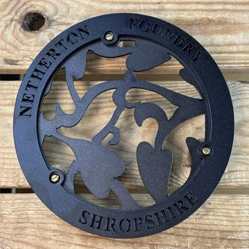 netherton foundry arts and crafts iron trivet